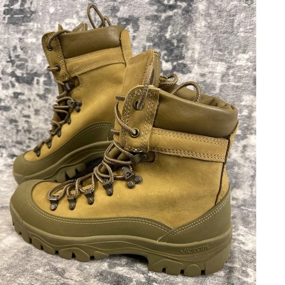 Bates‎ Tactical Hiking Boots Mens  7 Coyote Tan Vibram Heavy Duty Military NWOT